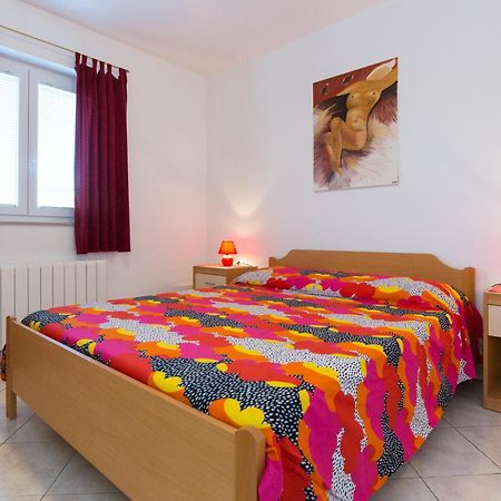 Neda Daire Punat Dış mekan fotoğraf